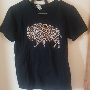 Leopard buffalo black tee